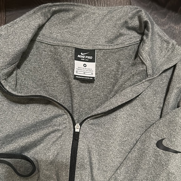 Nike pro dri fit long sleeve gray M - Picture 2 of 3